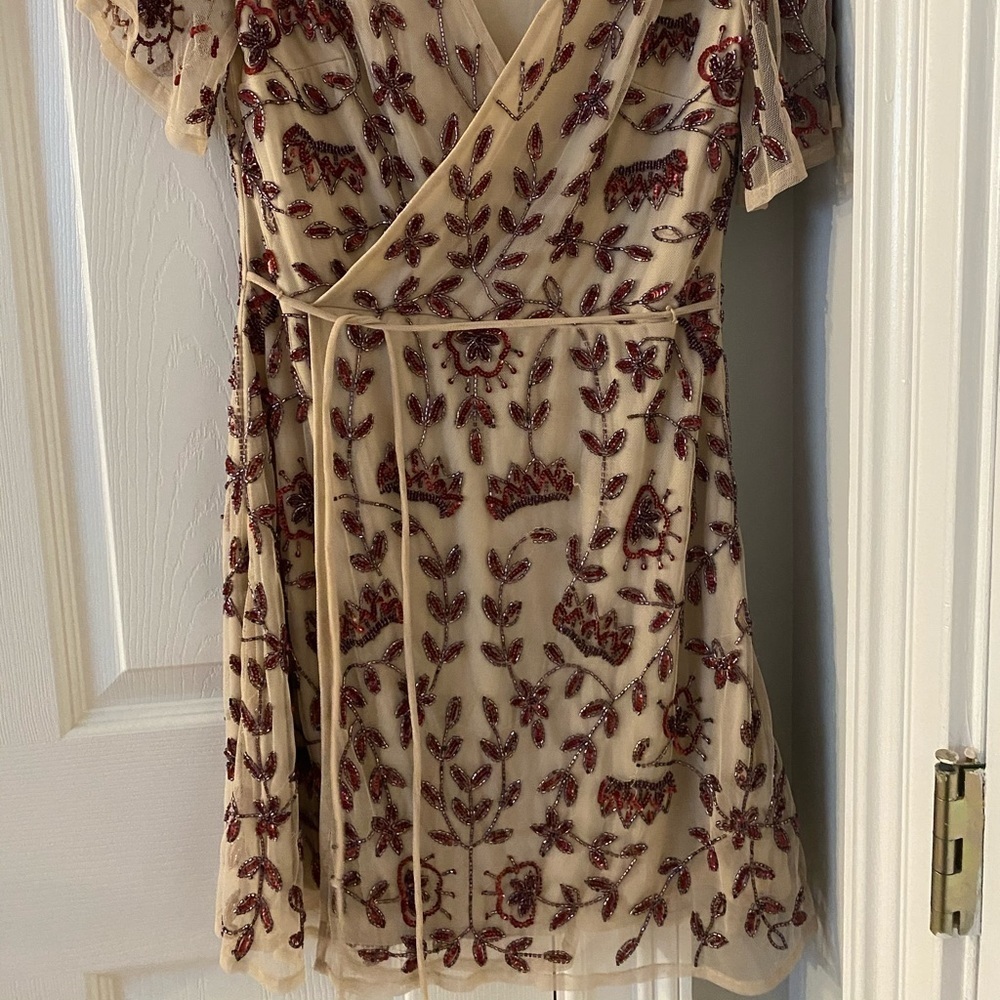 Dress - Picture 3 of 6